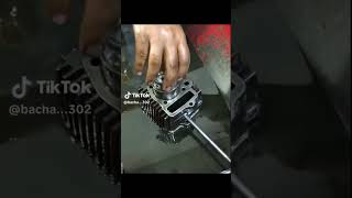 bike mechanic engeneering pistons honda  skills shorts [upl. by Eenaffit831]