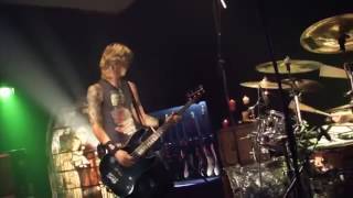 Duff McKagan Bass Lesson Slither [upl. by Templer]