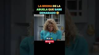 LA BROMA DE LA ABUELA QUE SABE DEMASIADO🤣risa humor comedia memes familia series abuela [upl. by Martres]