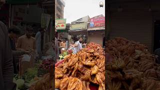 Peshawar Ka Mashoor Chargha [upl. by Enisaj24]