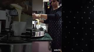 Aaj ghar par special dhokla bnaya 😋😱 shorts minivlog recipe cooking dhokla [upl. by Glyn]