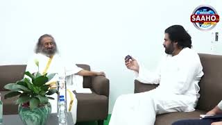 Sri Pawan Kalyan Met With Sri Sri Ravishankar Guruji amp the Art of Living Team  Mangalagiri [upl. by Zahara]