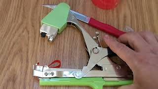 Capsator cu banda pentru legat plante Stapler with tape for tying plants Hand tying machine [upl. by Lehcem93]