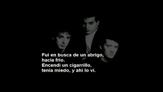 SODA STEREO  Un misil en mi placard Letra [upl. by Lymann]