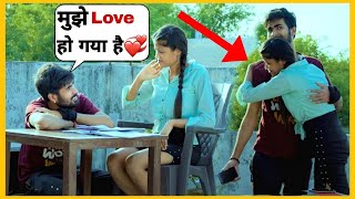 राजू को हुआ टीचर से प्यार Bharti Prank [upl. by Orelee522]