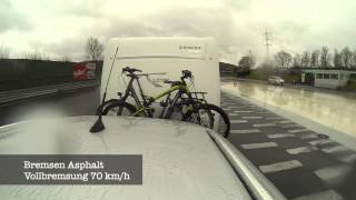 Wohnwagen Bremstest  Thule Fahrradträger auf Deichsel [upl. by Ydnerb214]