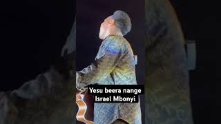 Israel Mbonyi singing yesu beera nange by Judith Babirye [upl. by Alebasi69]