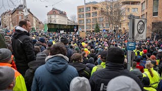 Landwirte demonstrieren in Stuttgart  STUGGITV [upl. by Arekat]