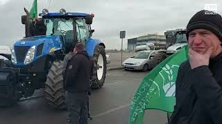 Protest rolników w Osieku AgroUnia zablokowała Agrolok na dobę [upl. by Poll35]