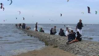 Hängt ihn höher  Video  Kitesurfen CuxhavenSahlenburg 2010 [upl. by Atig963]