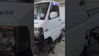 How to put a 4quot lift on a Mitsubishi U62T [upl. by Aibat776]