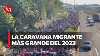 Caravana migrante avanza por el sur de México en plena Navidad [upl. by Rodmur320]