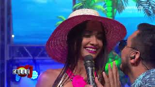 Desfile en bikini Calle 7 [upl. by Ronnica]