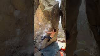 Gorilla Monsoon V6  Powerlinez Bouldering [upl. by Mead]