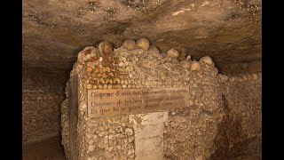 La Ciudad de los Muertos Una Inmersión en las Catacumbas de París paris catacumbas [upl. by Nnayram]