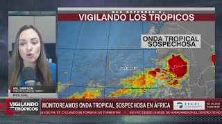 Onda tropical sospechosa se mueve sobre África podría alcanzar la costa de EEUU [upl. by Nyleuqaj]