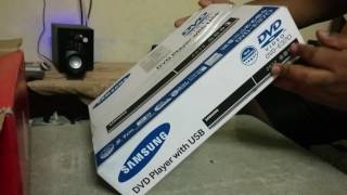 Unboxing  Samsung DVDE370 DVD  Simple player [upl. by Kellyann215]