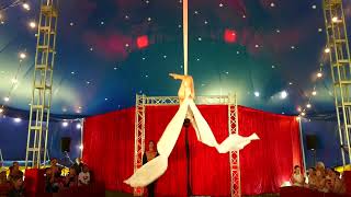 Aerial Silk Show im Zirkus in Reutlingen [upl. by Marven]