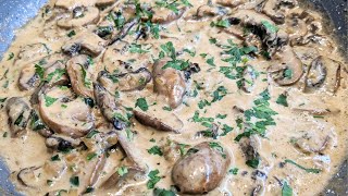 Creamy Mushroom Sauce  Champignons Sauce  Die beste Champignonsoße  Cremige Pilzrahmsoße Rezept [upl. by Argile]