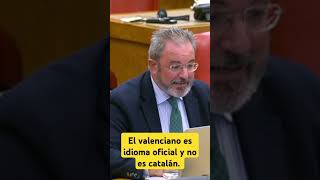 El valenciano es más antiguo q el catalán y es idioma oficial aunq los catalanes quieran borrarlo [upl. by Dorinda]