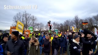 🚨🚜 Arroganz des Bundeskanzlers Olaf Scholz beim Spatenstich in Freiburg verärgert die Bauern [upl. by Eleph]