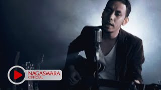 Pongki Barata  Aku Milikmu Malam Ini Official Music Video NAGASWARA music [upl. by Steinke]