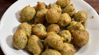 Gujrati Methi Na Gota Recipe  Gujrati Deep Fried Snack  Methi Gota  No onion No garlic snack [upl. by Yniattirb]