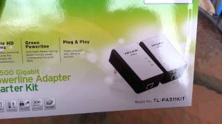 TPLINK AV500 Gigabit Powerline kit unboxing [upl. by Nwatna787]