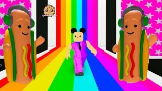 Giant Dancing Hot Dog Fashion Frenzy Dress Up Runway Show Video  Cookie Swirl C Roblox [upl. by Felicdad]