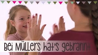 Bei Müllers hats gebrannt  Klatschspiele Anleitung Kinderlieder [upl. by Carmelita148]