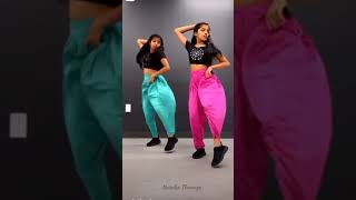 Nainika thanaya dance beautifulsongs [upl. by Eeliah]