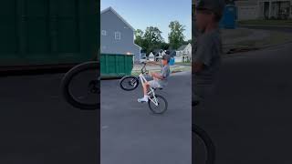 Rolling wheelie bmx bikelife [upl. by Allicerp]