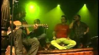 Muki Mosh ben Ari y Shotei Hanevua cantan Jah is one y Elohim subtitulos en español [upl. by Dean204]