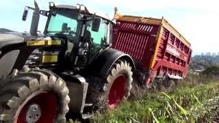 Ensilage de maïs 2013  Terrain en pente [upl. by Newkirk]