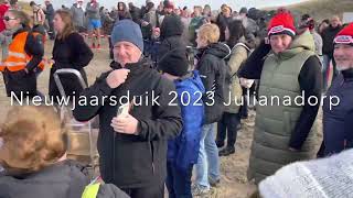 Nieuwjaarsduik 2023 Julianadorp [upl. by Harts897]