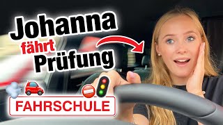 Praktische Führerscheinprüfung mit Johanna BEI STARKREGEN 💦😱  Fischer Academy [upl. by Nel363]