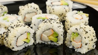 Sushi selber machen  California Rolls  Inside out Rolls [upl. by Gad523]