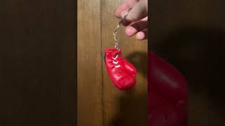 Ringside Boxing Glove Key Ring Review  Mini Sports Memorabilia Boxing Fans Ringside BoxingGlove [upl. by Clein]