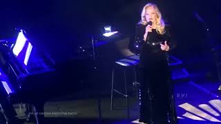 Sylvie Vartan Les vents contraires Théâtre Edouard VII 12 10 2021 [upl. by Ambros28]