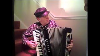 Csak Egy Kislany a Hungarian song on a Vermona cassotto accordion [upl. by Aramak]