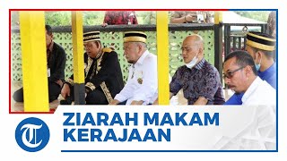 Lakukan Kunjungan Kerja ke Kabupaten Sekadau Ketua DPD RI Ziarah ke Makam Kerajaan Kusuma Negara [upl. by Ater726]