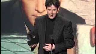 Vince Gill wins Favorite Country Single  AMA 1995 [upl. by Arakawa]