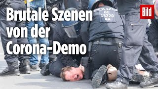 CoronaDemo in Berlin Wegen diesem Video ermittelt jetzt die Polizei [upl. by Almap]