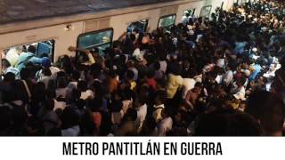 El metro cuando se llena parece una pelea de 300 [upl. by Kinnon]