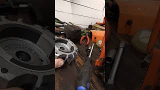 Husqvarna 254 som har skurit uwtlf chainsaw gds diy motorsåg [upl. by Gitlow]