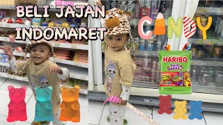 KENZIE BELI MARSMELLOW TERPANJANG DI INDOMARET amp JAJAN SNAKIN YOGURT [upl. by Ronald]