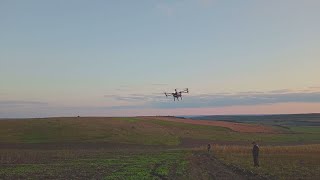 Tratamente de erbicidare a grâului de toamna cu ajutorul dronelor [upl. by Emelita]