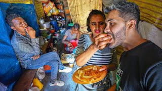 Probando COMIDA CALLEJERA en ETIOPÍA  ¿Realmente es “SUCIA” 🇪🇹 [upl. by Diet609]