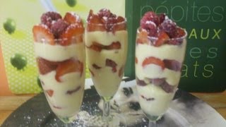 Verrines aux fruits rouges  RECETTE VERRINE FRUIT ROUGE [upl. by Barsky]