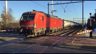 DB Cargo Vectron locomotive 🚂 193 354 With Combinant Shuttle Container Train at Blerick the NL 👍👍👍👍👍 [upl. by Erdnaxela]